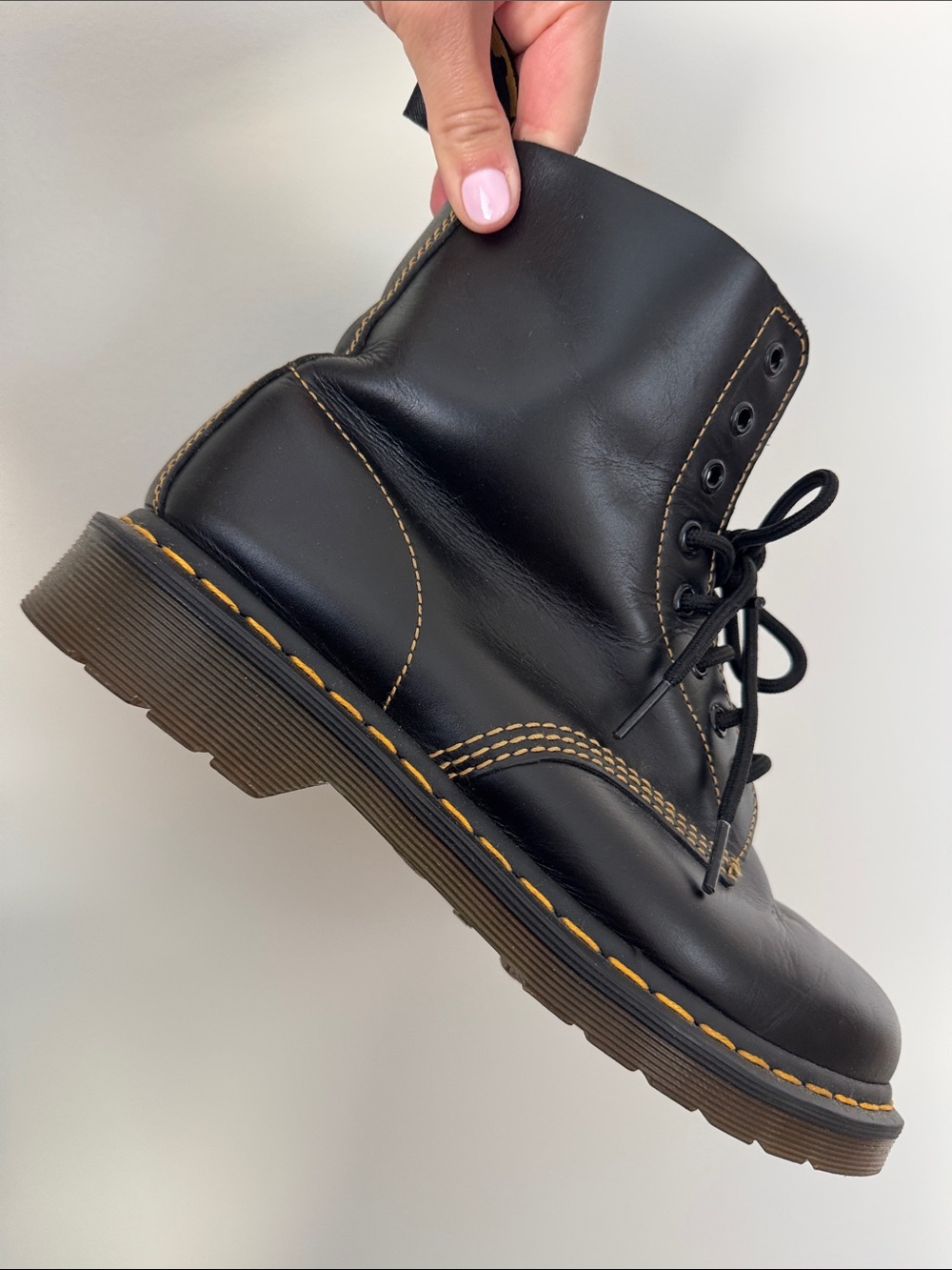Dr. Marten’s - 1460 Pascal Atlas Leather Lace Up Boots